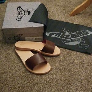 Freebird Golden Cognac Slides